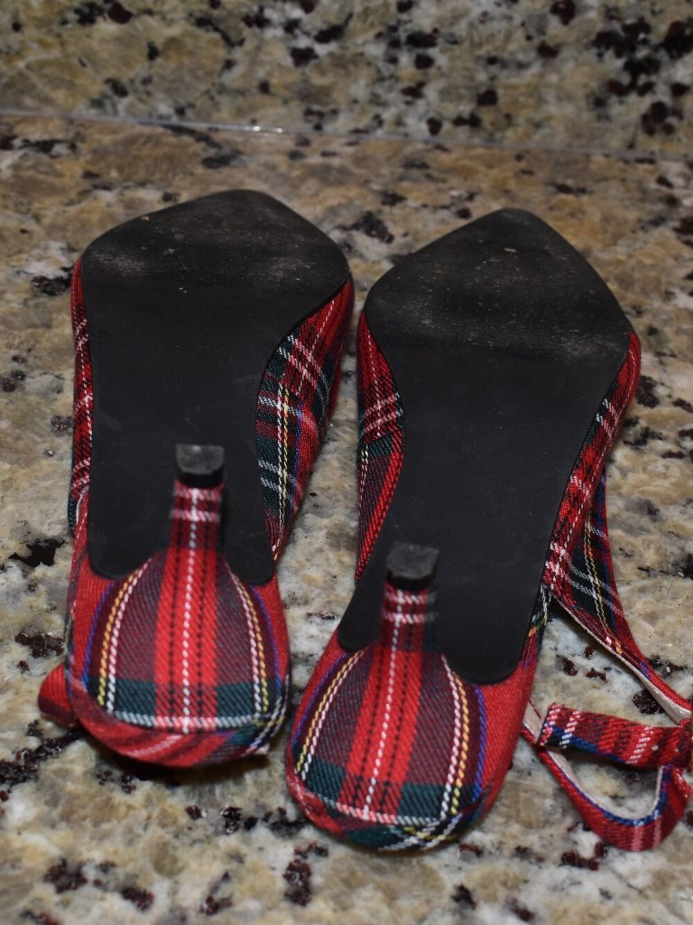 Isaac Mizrahi Red Plaid Slingback Kitten Heels Size 7 - Picture 6 of 7